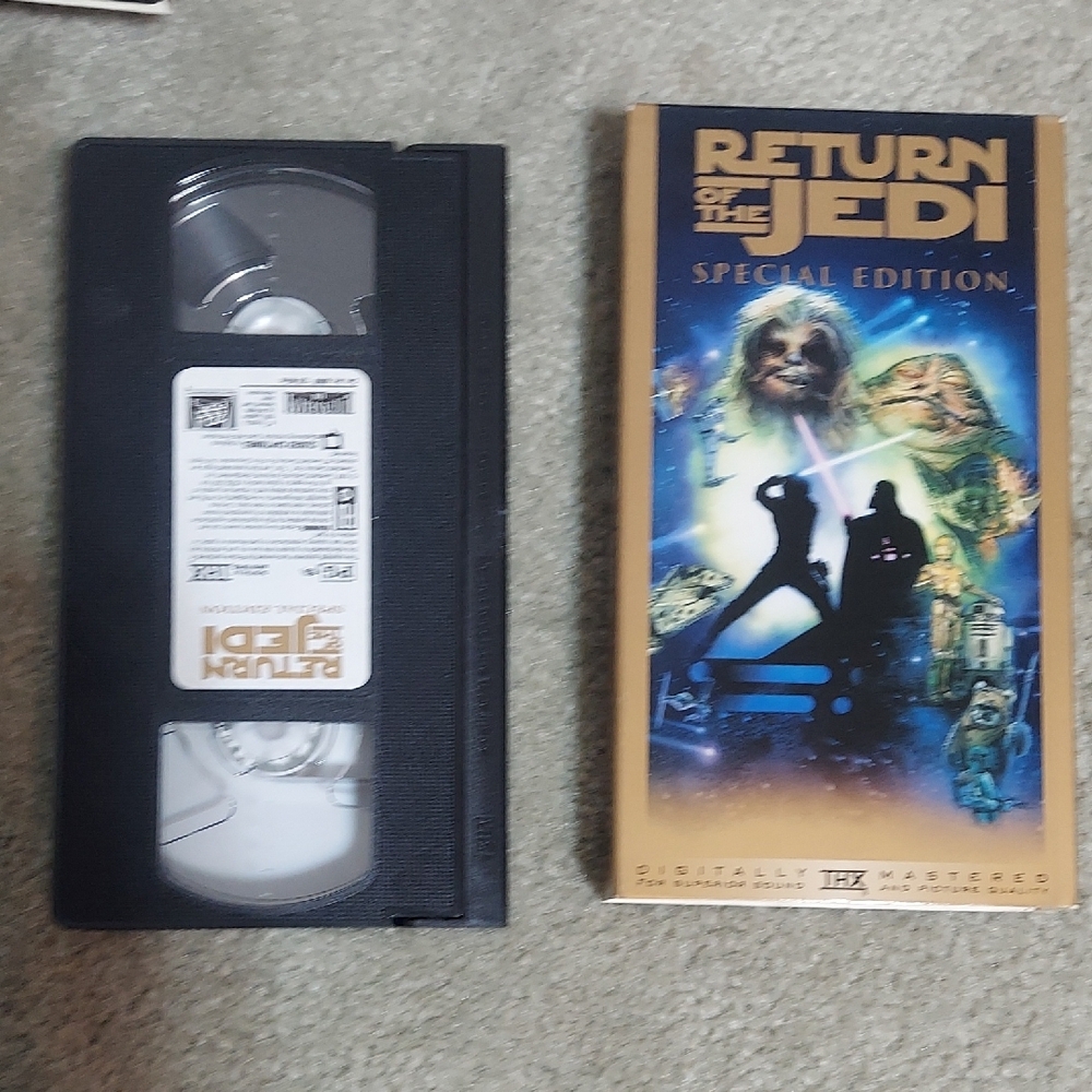 Star Wars Trilogy Special Edition - Black and Gold - Picture 7 of 7